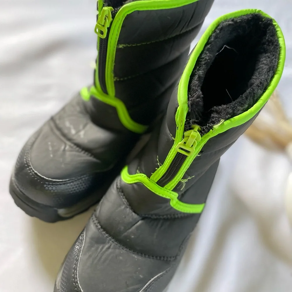 wonder nation size 6 boots winter black green